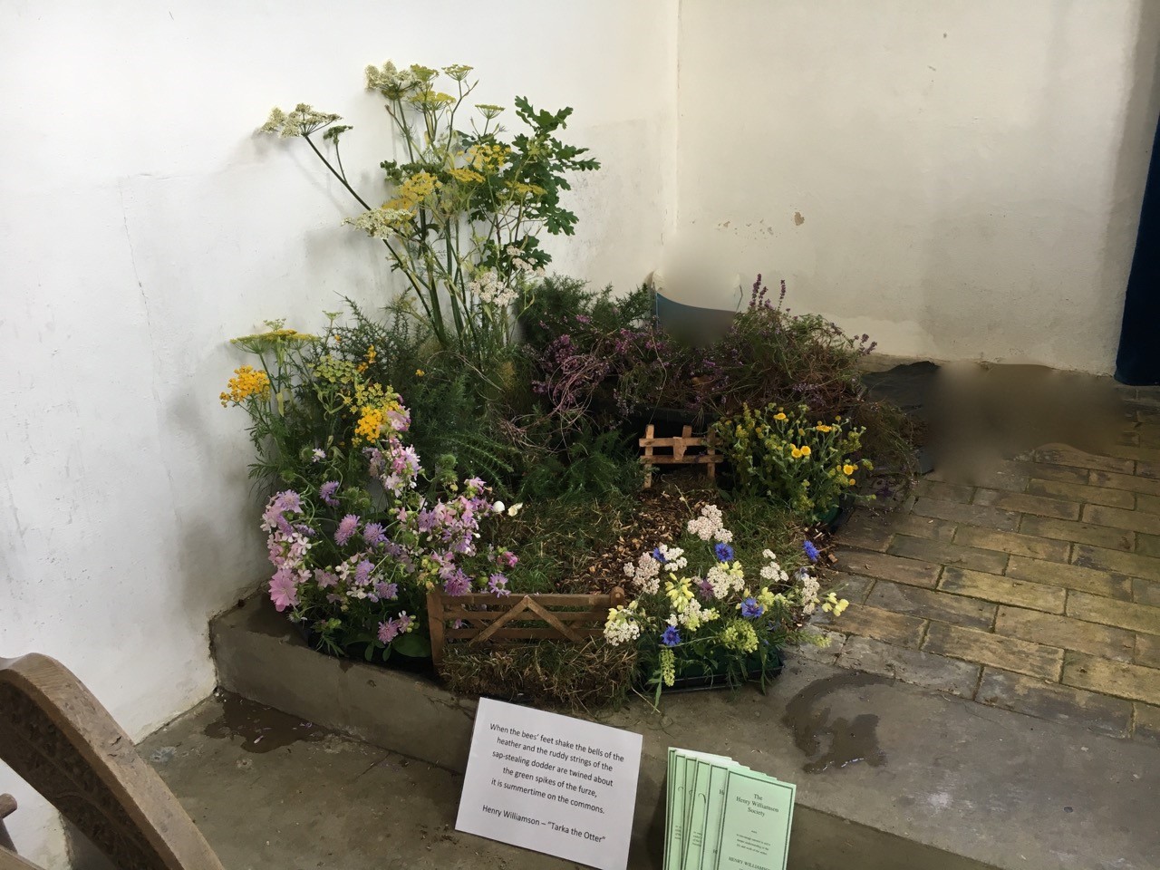 North Sanctuary. View of floral decorations.